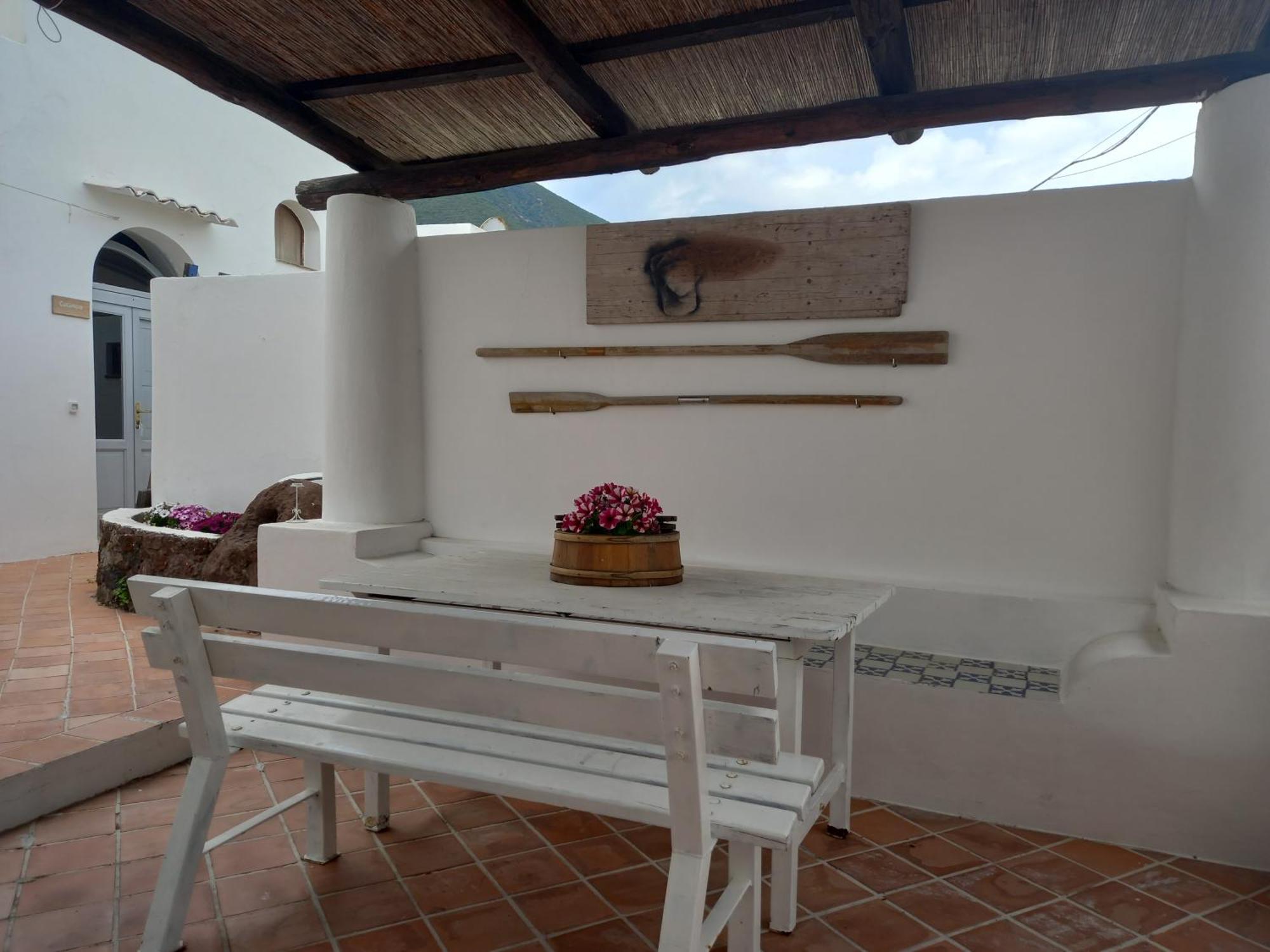 La Casa di Zeffiro Bed and Breakfast Malfa  Camera foto